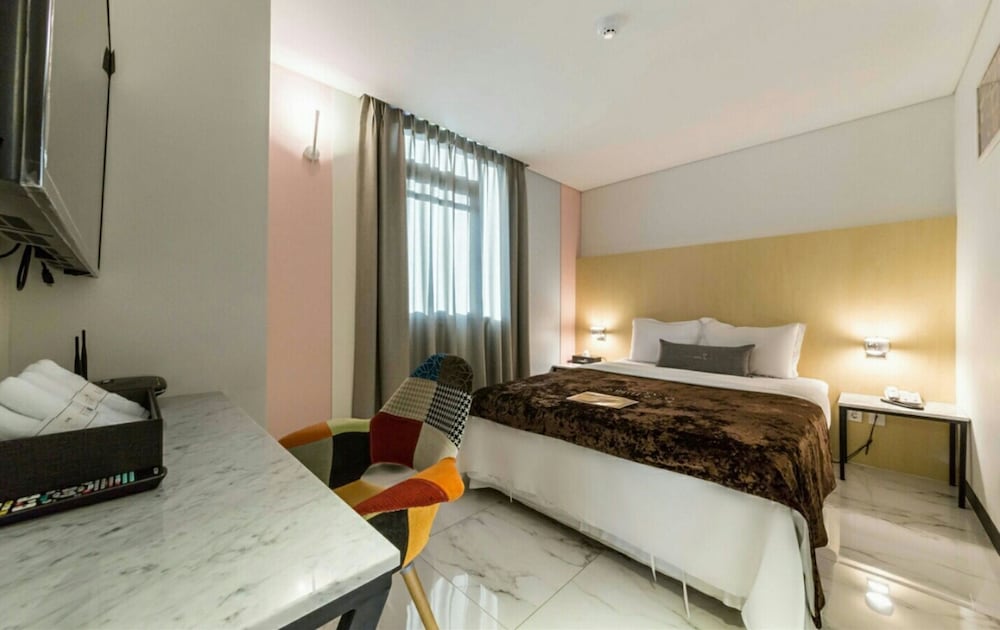 Grand Room photo 2