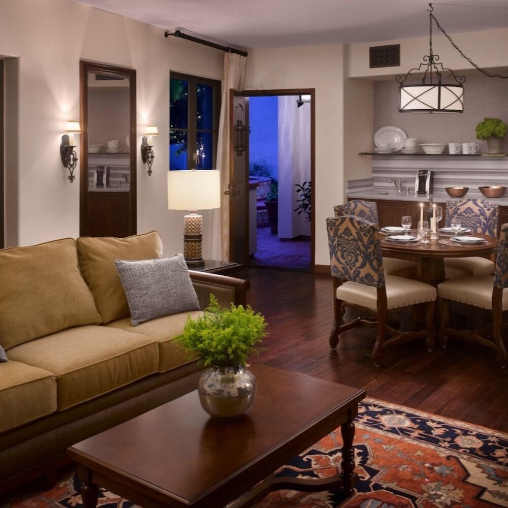 Signature Studio Suite, 1 Queen Bed photo 1