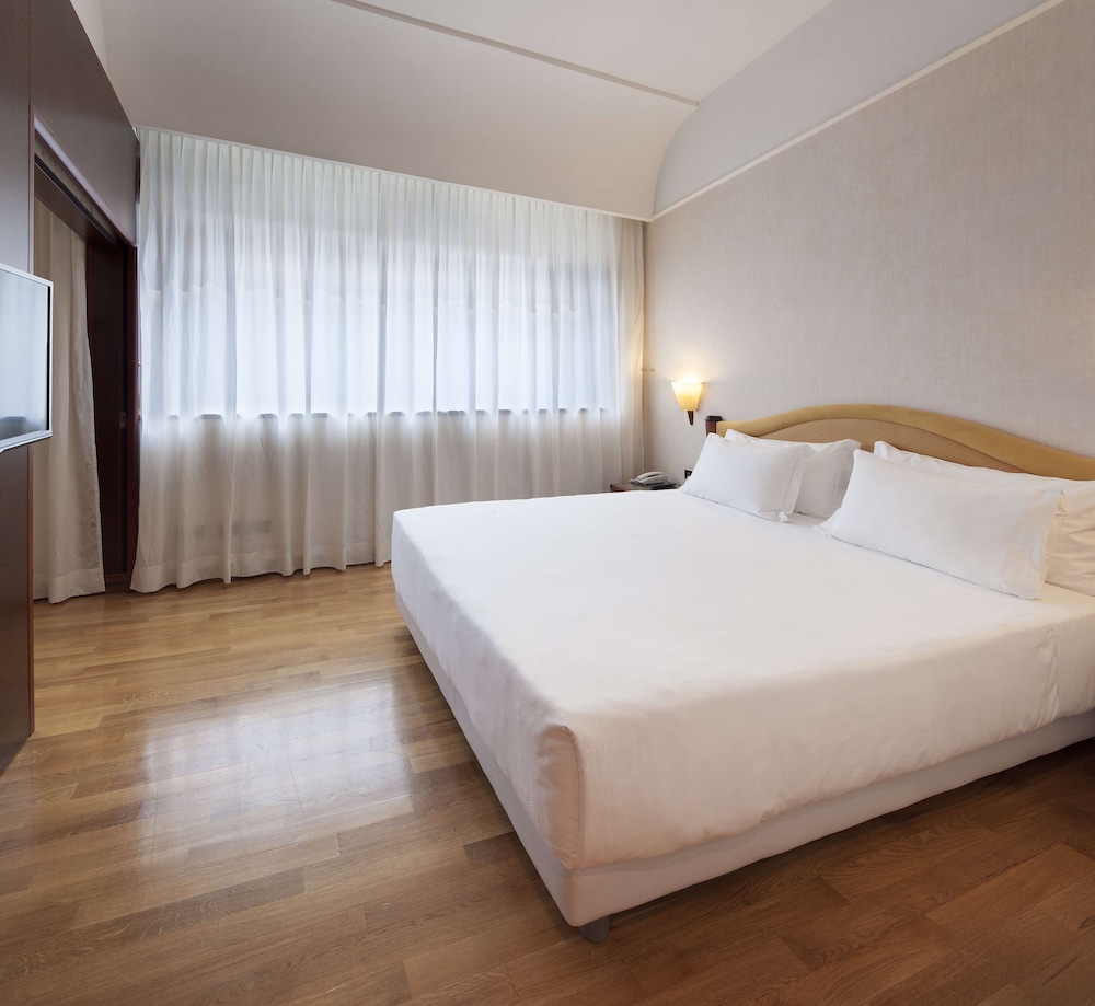 Junior Suite (Extra Bed 3 Adults)