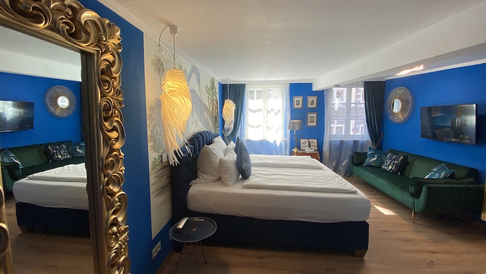 Signature Apartment, 1 Bedroom, Kitchenette, City View (Reihernest) photo 3