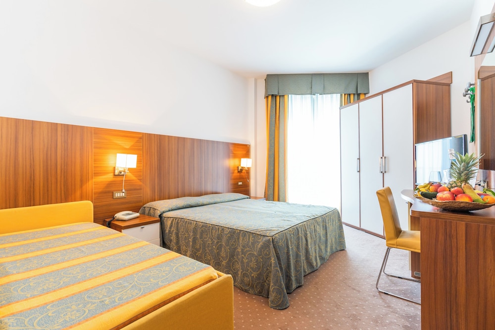 Family Triple Room photo 1
