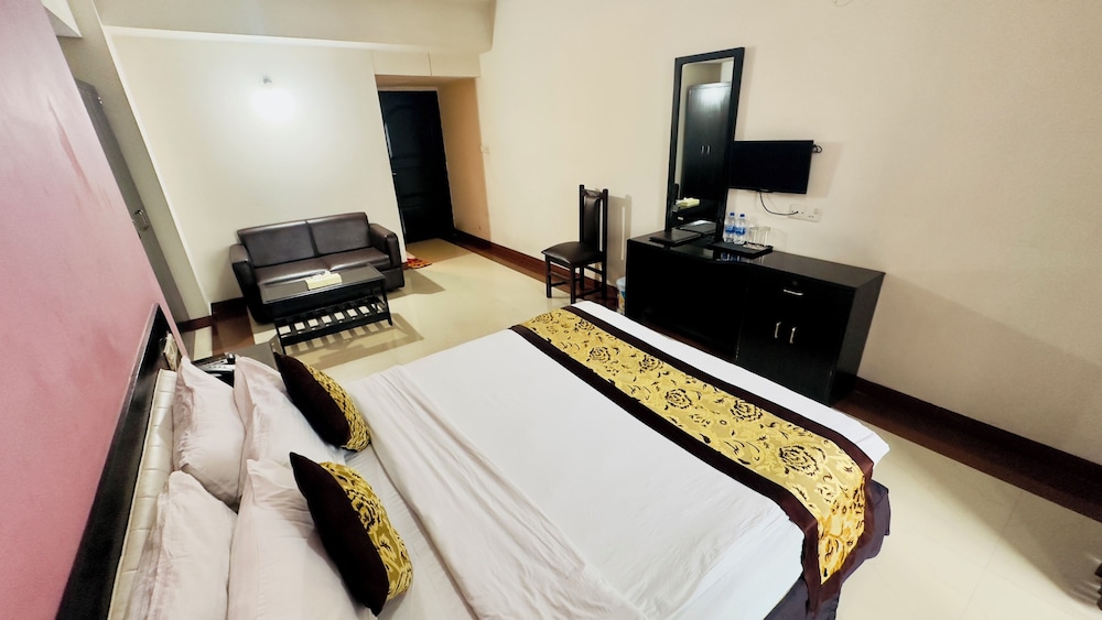 Deluxe Room - Photo 5