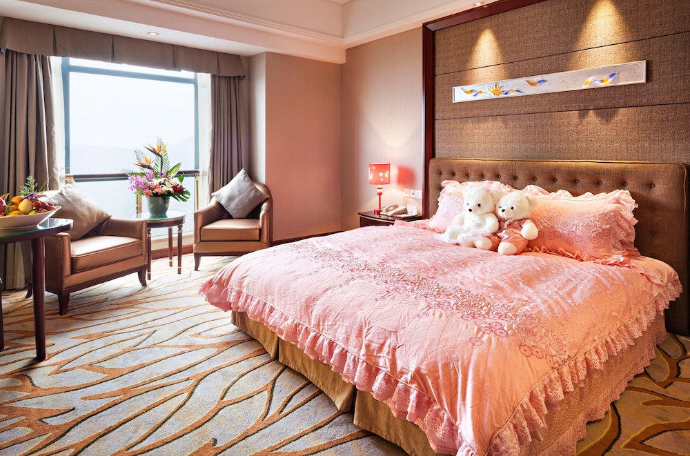 Deluxe Room, Garden View (Building A)