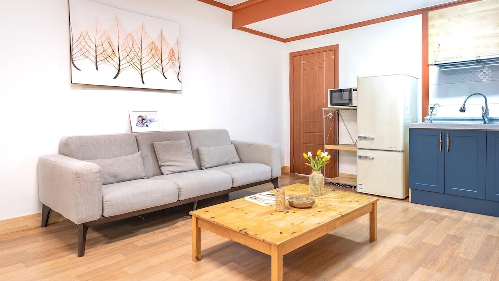 Basic Room, 1 Bedroom (Ssum ba gwi) - Photo 11