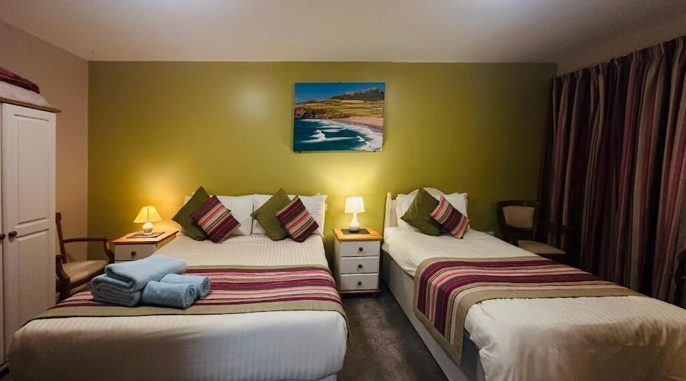 Superior Apartment, 3 Twin Beds, Sea View