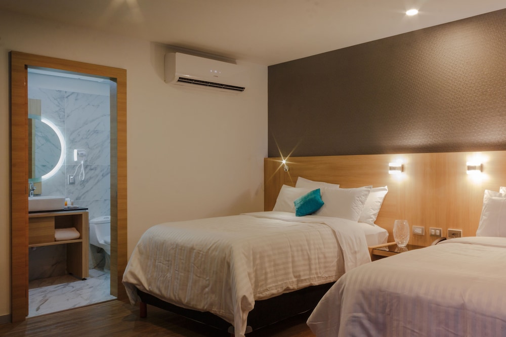 Standard Double Room - Photo 6