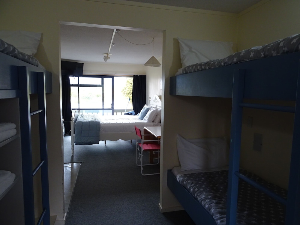 Classic Room, Ensuite photo 3