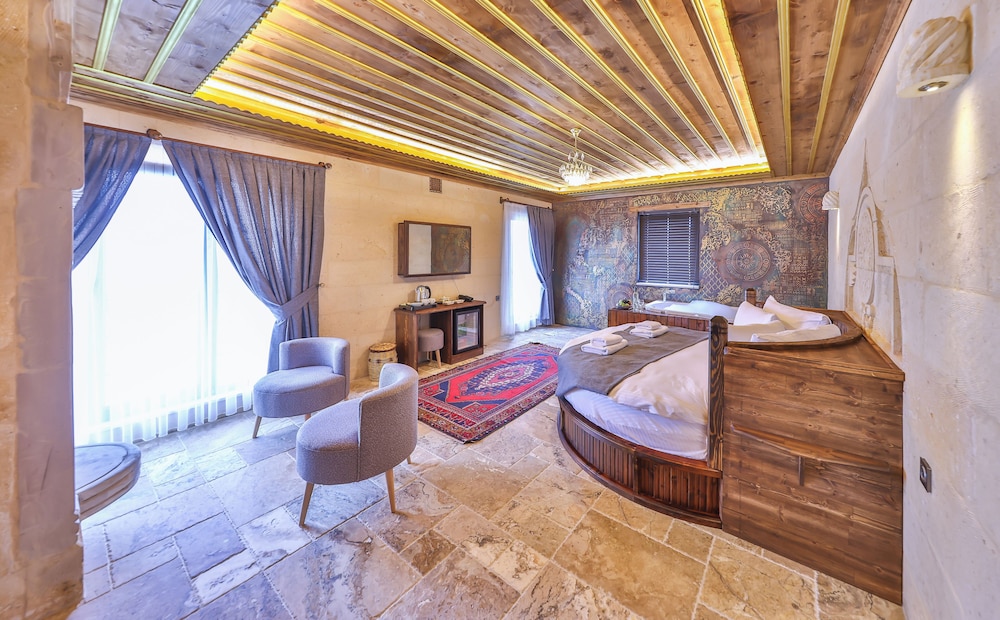 Standard Room, 2 Queen Beds, Garden View photo 3
