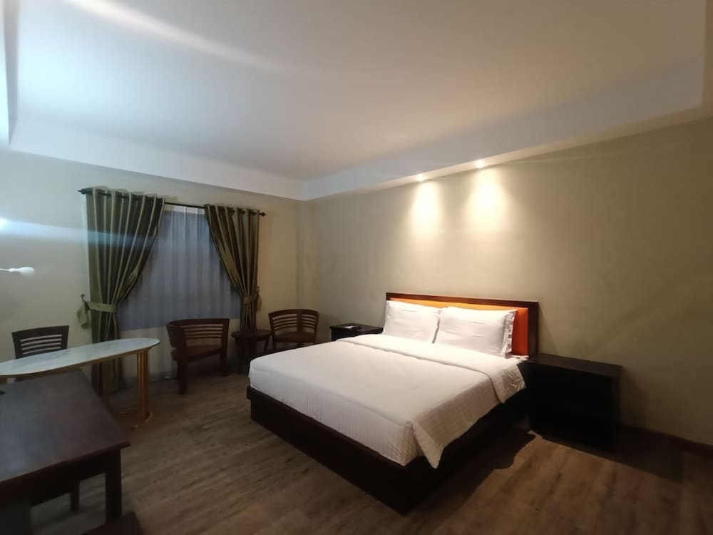 Standard Double Room, Partial Sea View photo 3