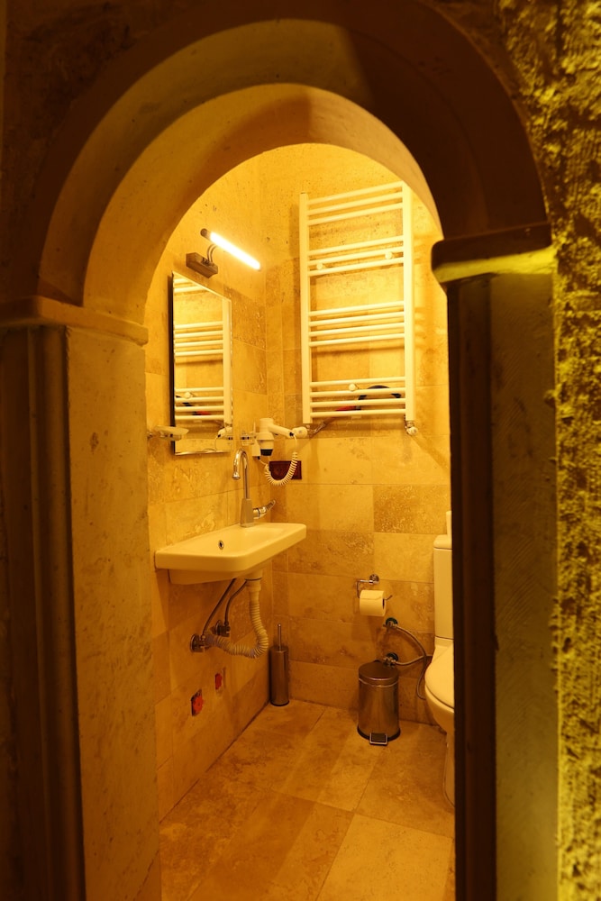 Economy Room - Photo 4