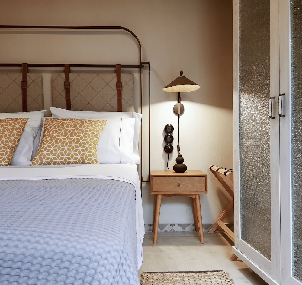 Superior Room, 1 Queen Bed