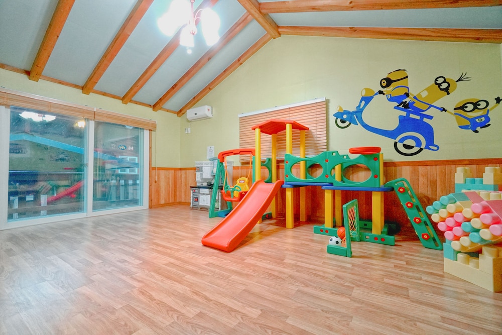Kids Room - Photo 2