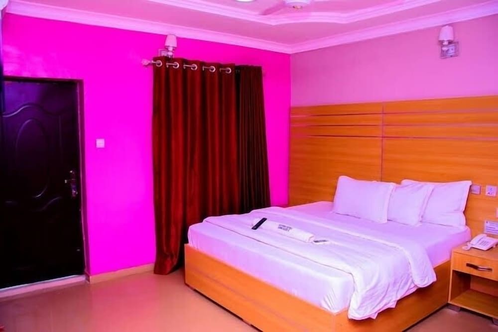 Deluxe Room, Balcony, City View photo 2