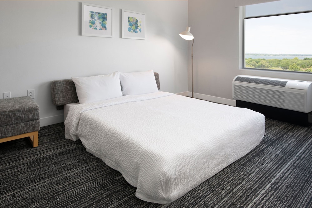 Suite, 1 Bedroom - Photo 5