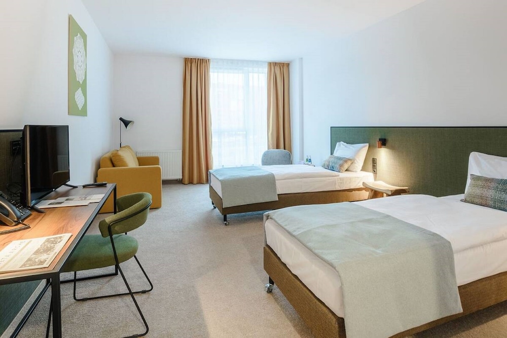 Twin Room - Photo 3