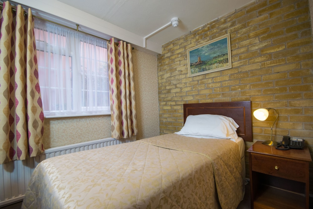 Single Room photo 3