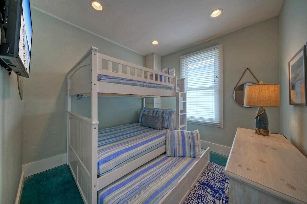 House (4 Bedrooms) photo 3