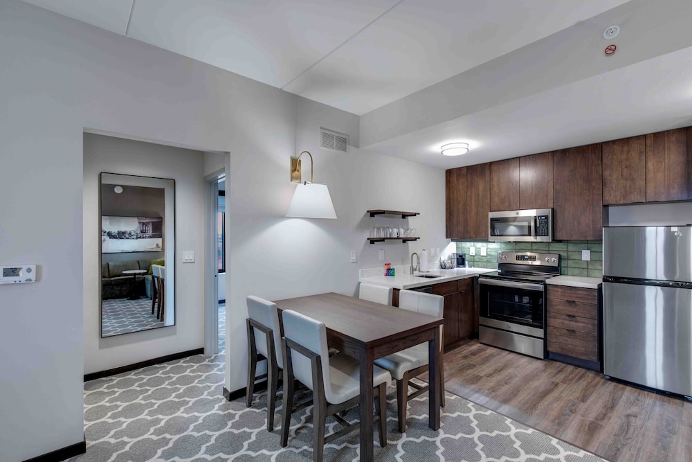 Suite, 1 Bedroom photo 3