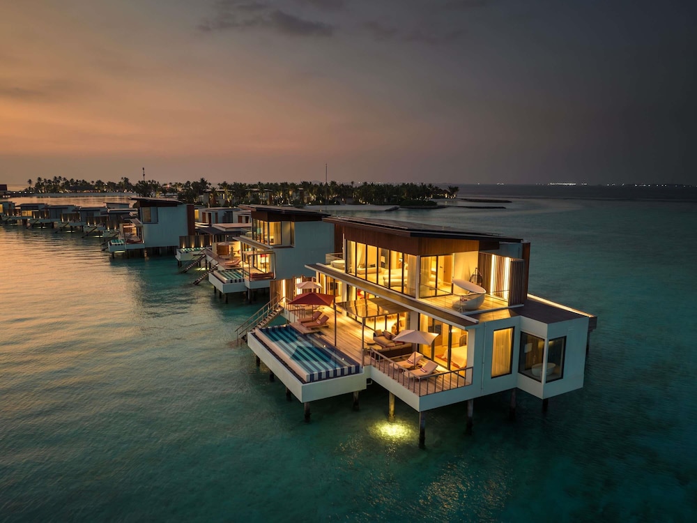 Three-Bedroom Ocean Water Pool Atelier photo 2
