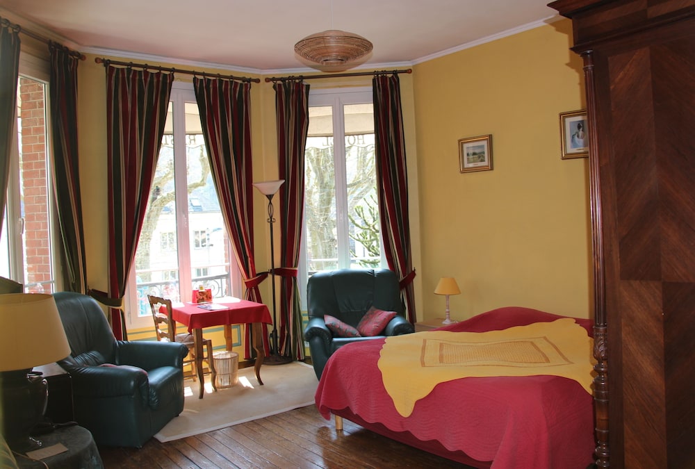 Superior Room, Multiple Beds, City View
