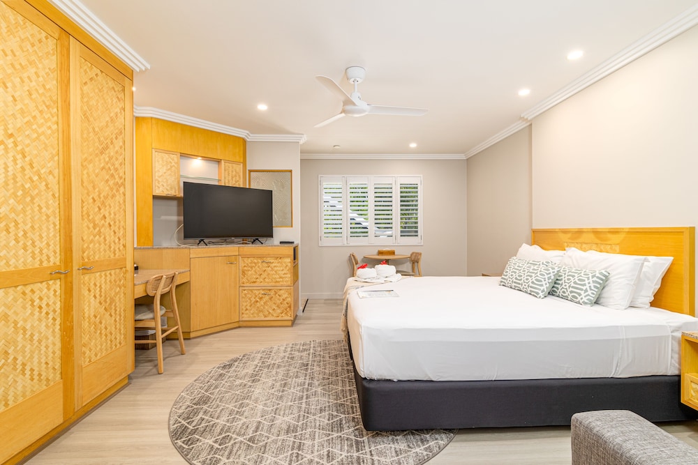 Superior Spa Suite