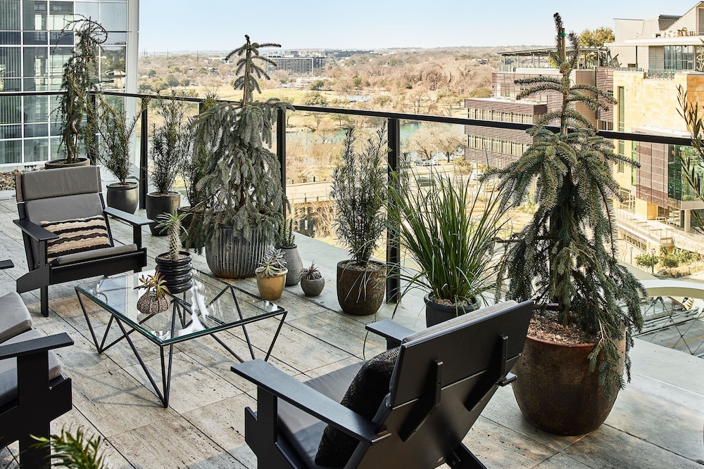 Proper Penthouse - Photo 6
