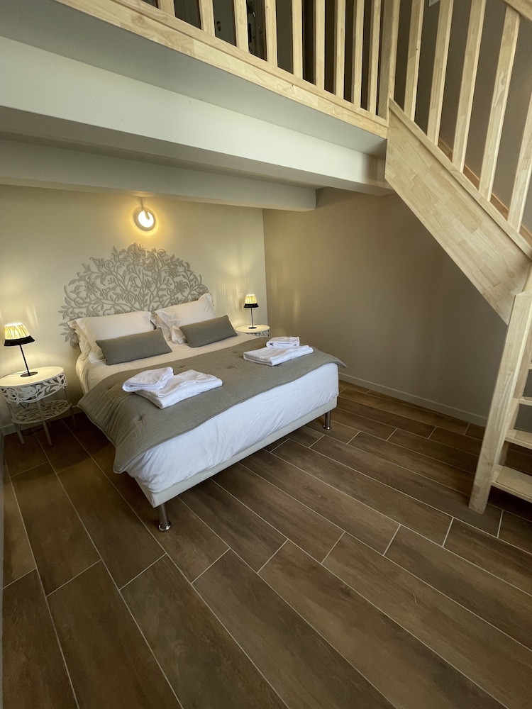 Duplex Room