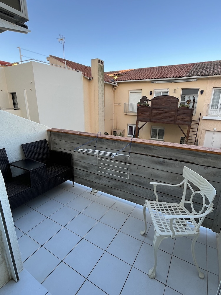 Economy Triple Room, Courtyard View photo 3
