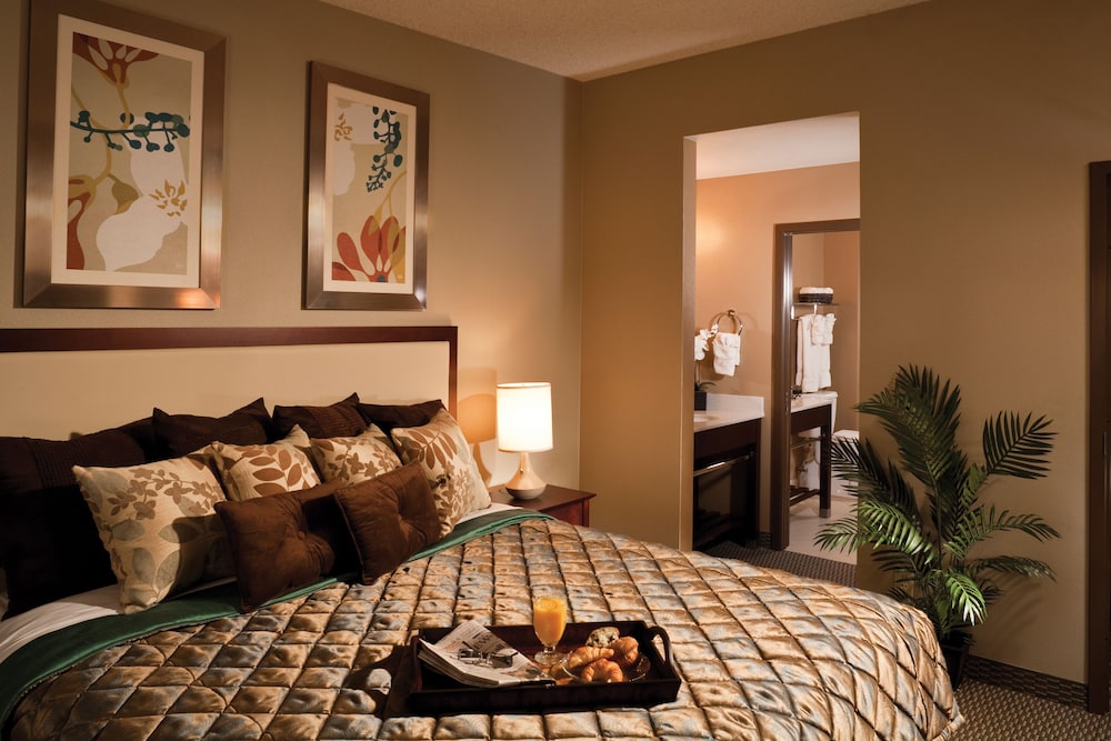 Double Eagle Suite - Photo 2