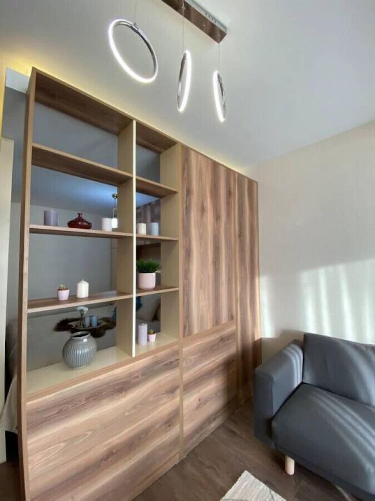 Apartment, Smoking photo 3