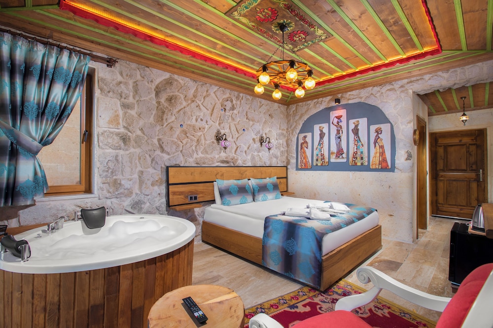 Luxury Room, Garden View