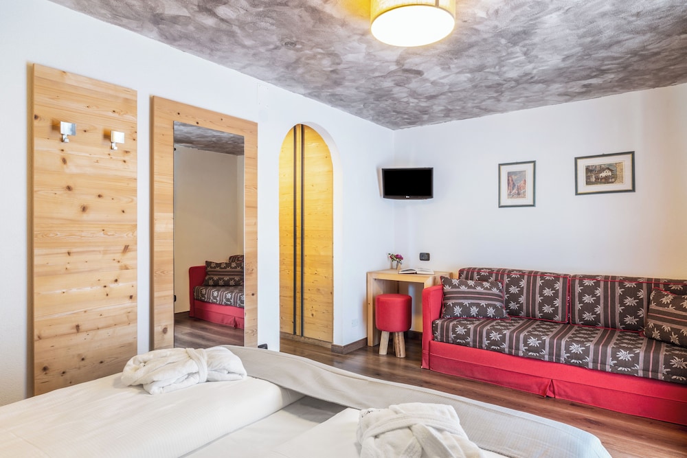 Superior Double Room, Balcony