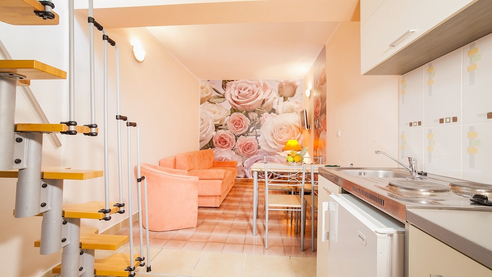 Romantic Apartment photo 2