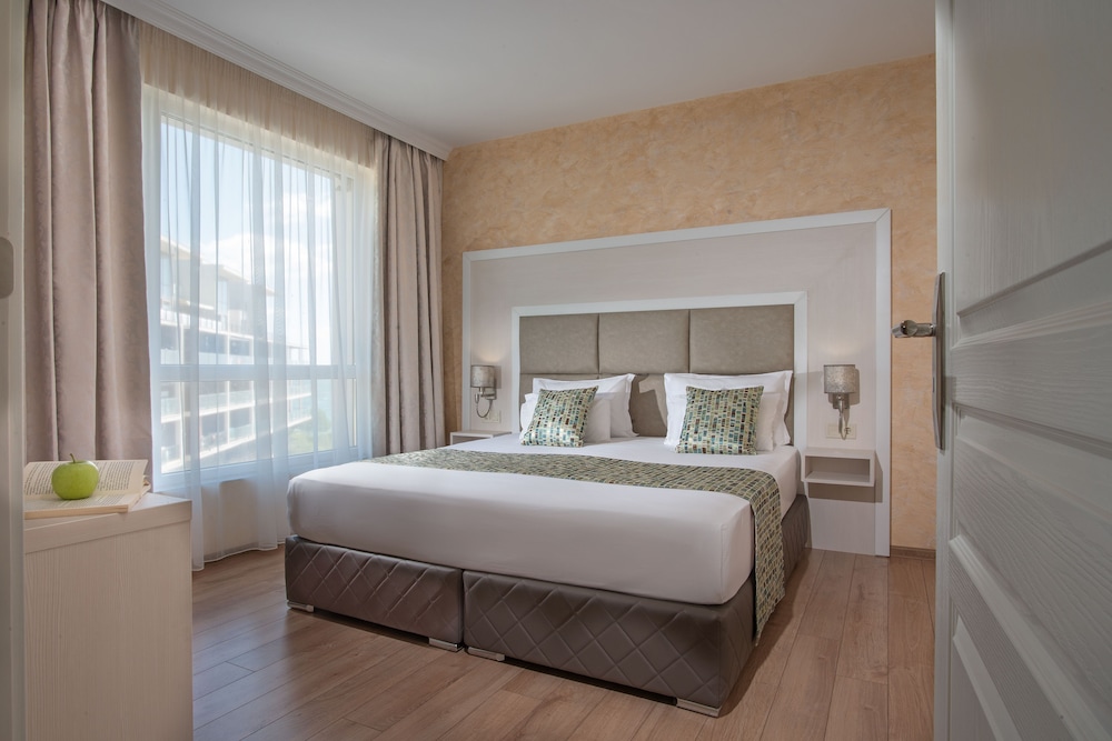 Deluxe Double Room, Sea View photo 3