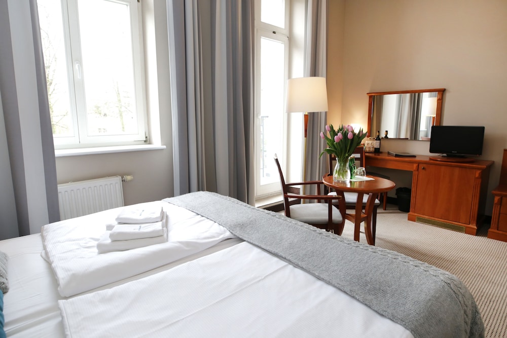 Classic Double or Twin Room photo 2