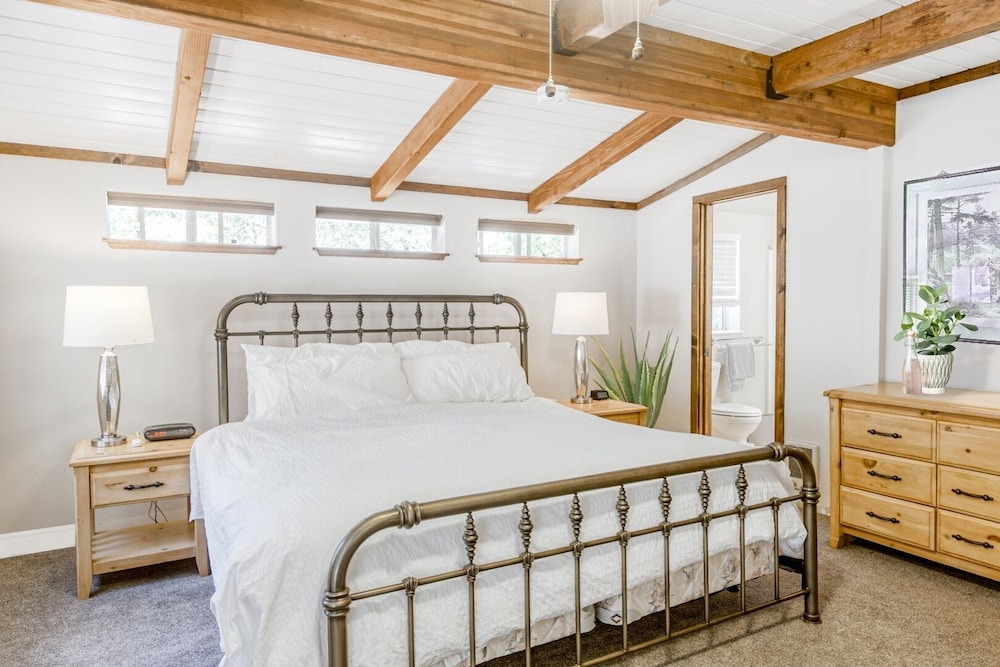 House, 4 Bedrooms