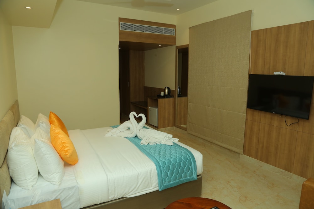 Luxury Room - Photo 12
