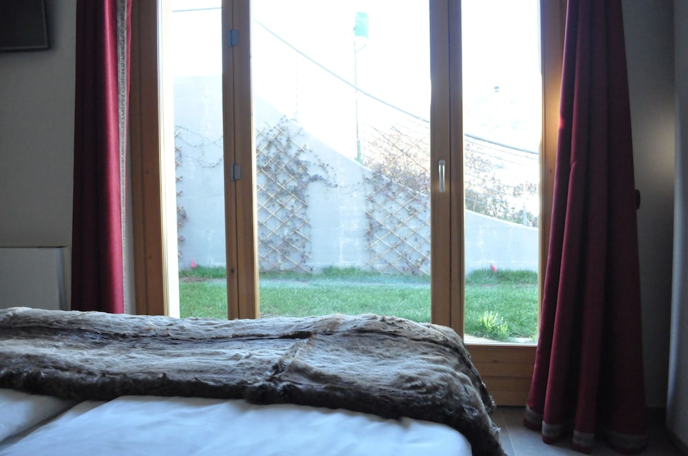 Twin Room, Garden View photo 3