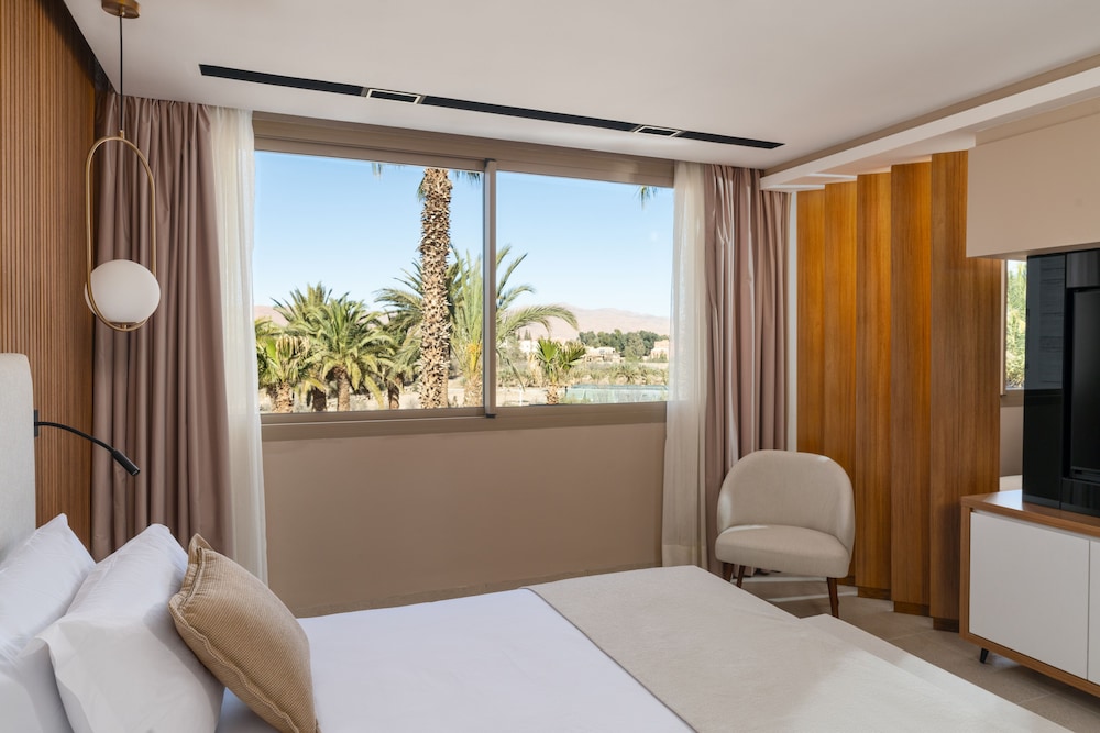 Premium Suite, 1 King Bed, Atlas Mountain View photo 1