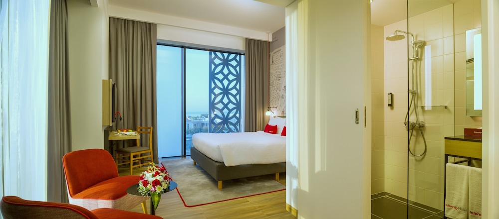 Business Room, 1 King Bed - Photo 1