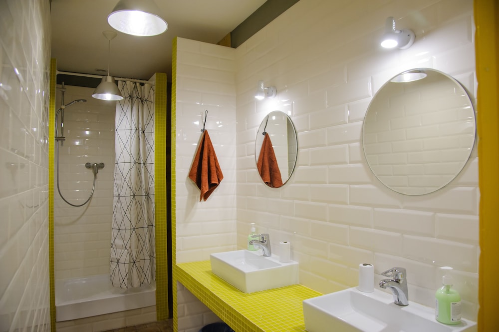 Basic Shared Dormitory (6 beds) photo 3