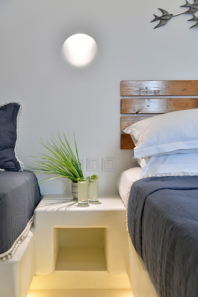 Deluxe Triple Room (without hot tub) - Photo 18