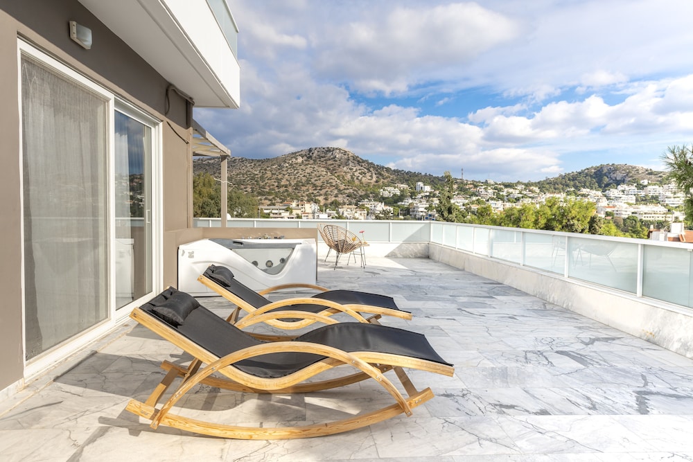 Executive Suite, Jetted Tub, Sea View