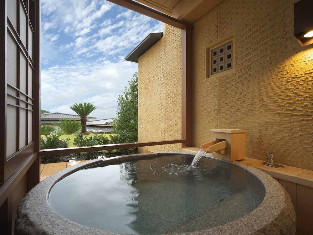 Hotel 1F, Japanese Western, Open Air Bath photo 2