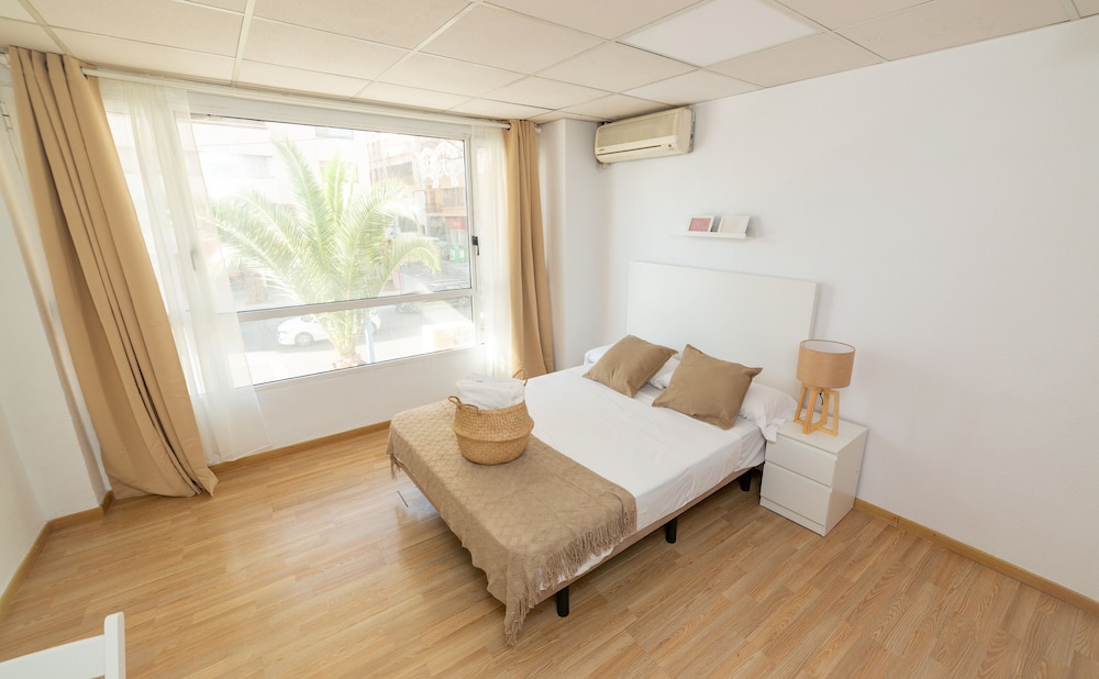 Panoramic Room