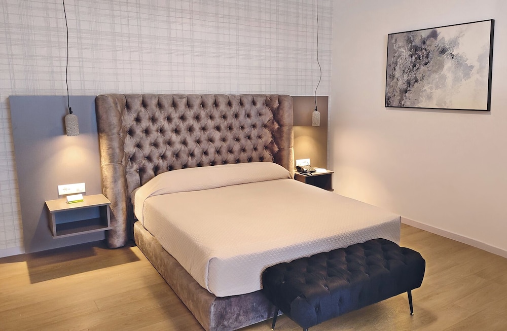 Deluxe Double Room, Panorama photo 1