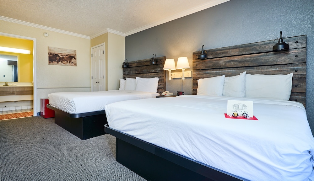Basic Double Room photo 3