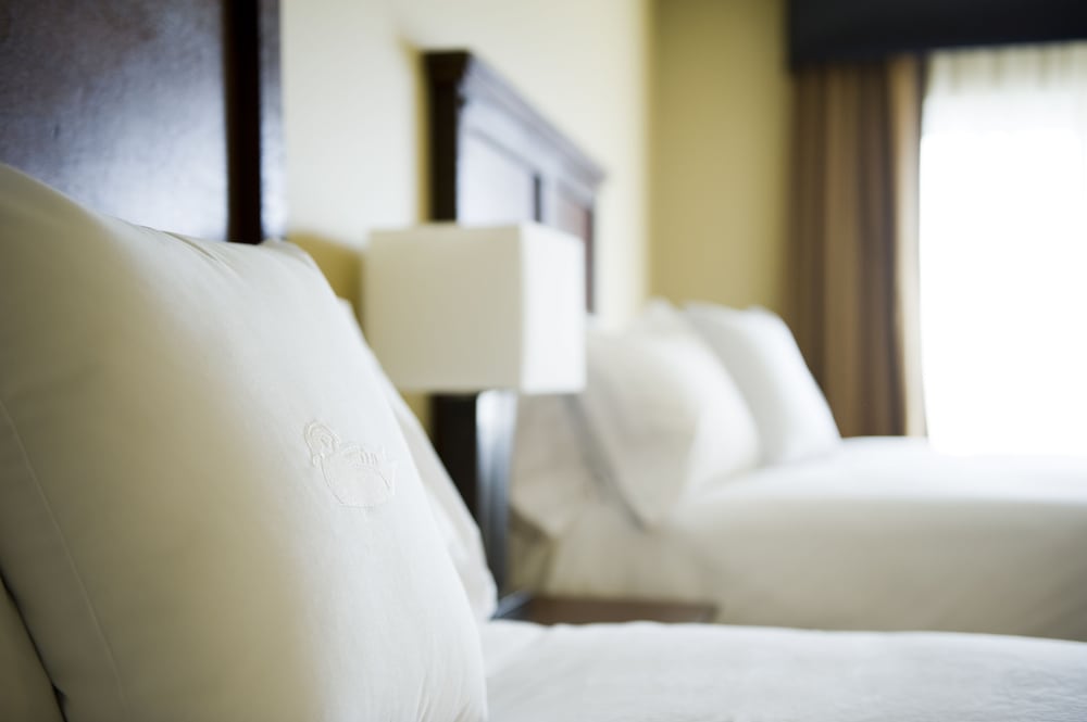 Suite, 2 Queen Beds - Photo 2