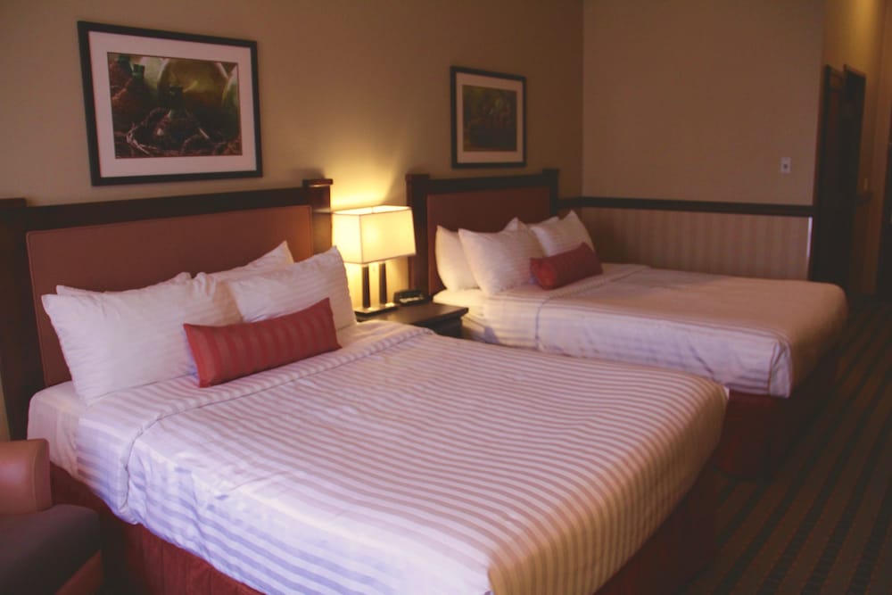 Standard Room, 2 Queen Beds, Non Smoking, Microwave photo 1