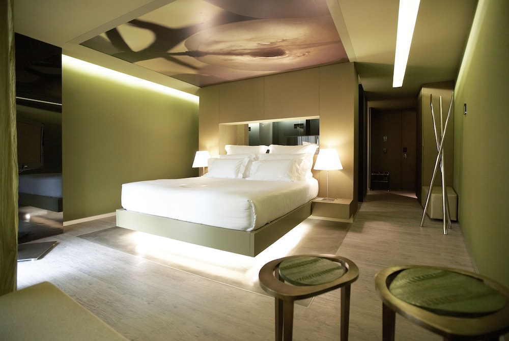 Grand Double Room (Deluxe) photo 2